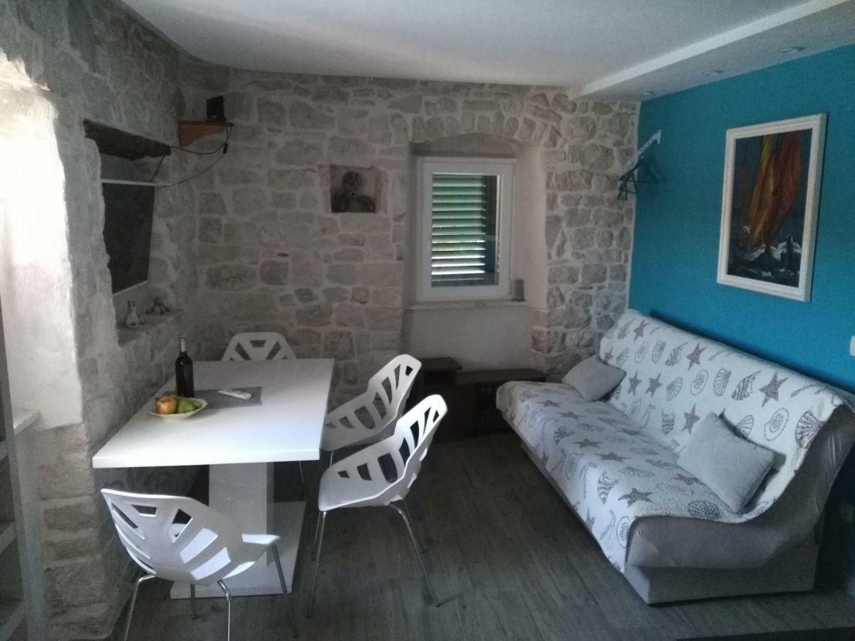 Apartment Buga Slatine Exteriér fotografie